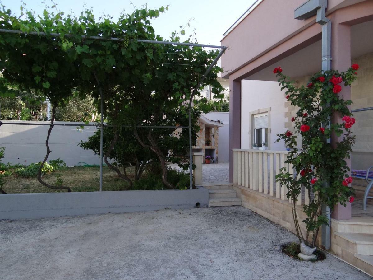 Vila Emilija Трогір Екстер'єр фото