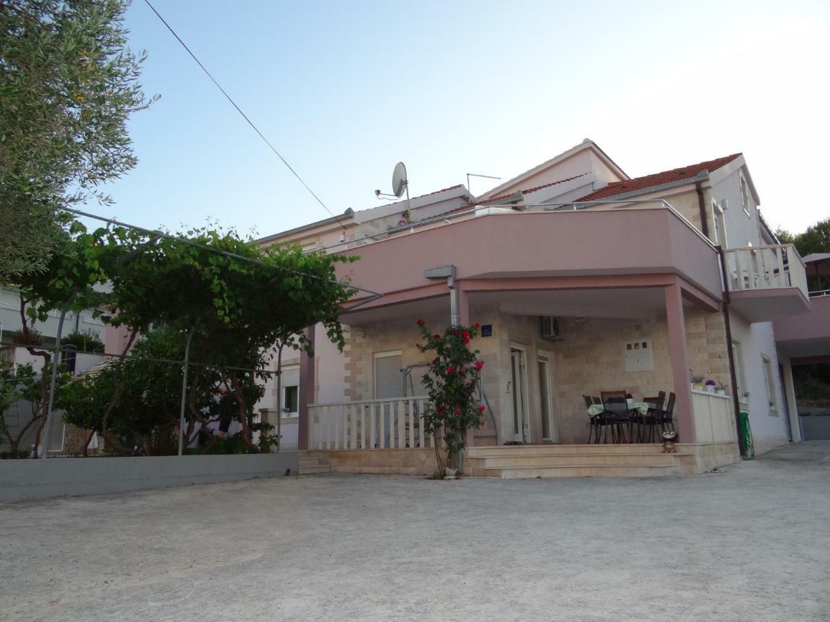 Vila Emilija Трогір Екстер'єр фото