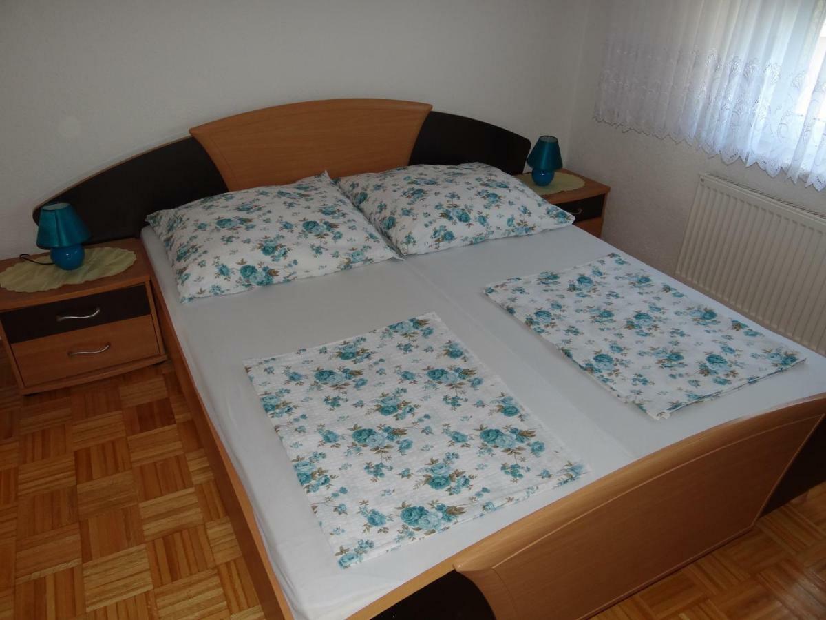 Vila Emilija Трогір Екстер'єр фото